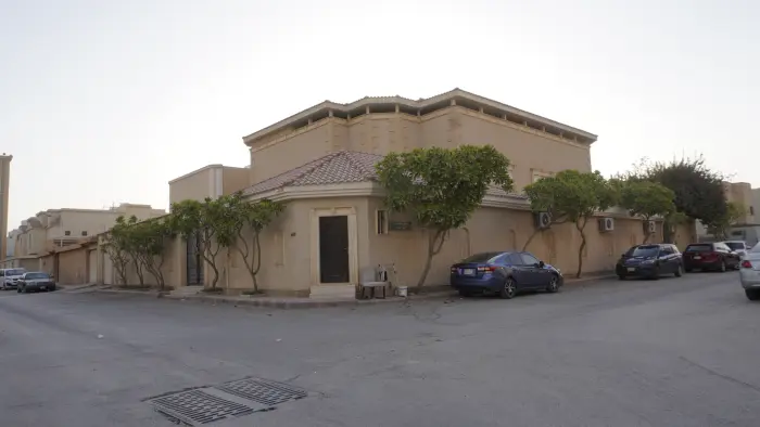 فيلا بحي الوادي للبيع - Manassat Real Estate Company