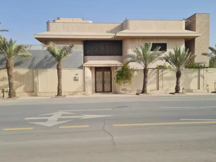 فيلا للبيع بحي الربوة - Manassat Real Estate Company