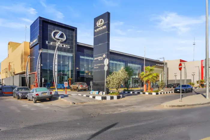 معرض سيارات وورشة صيانه للإيجار - Manassat Real Estate Company